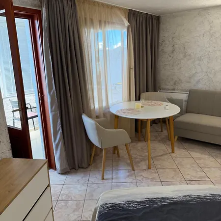 Pt Apartment *